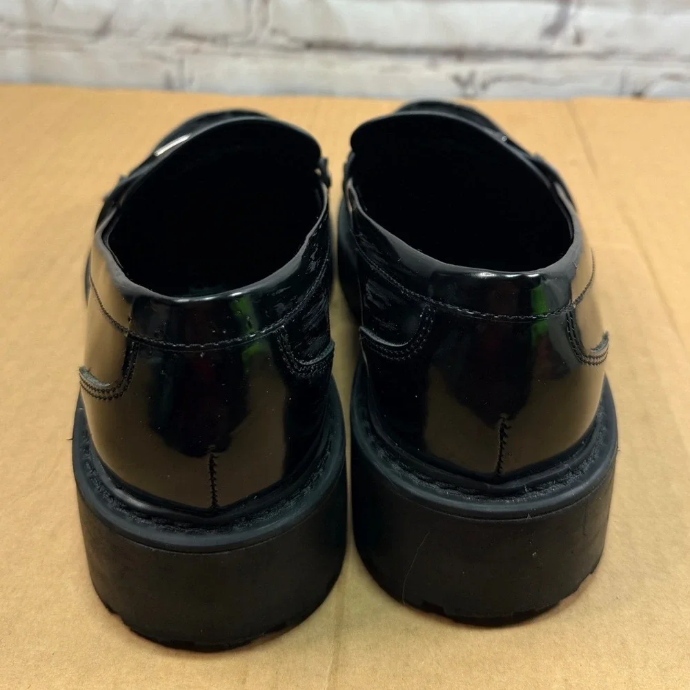 Calvin Klein Faux Patent Loafers Women 7 Black Lug Sole Chunky Dark Academia 90s